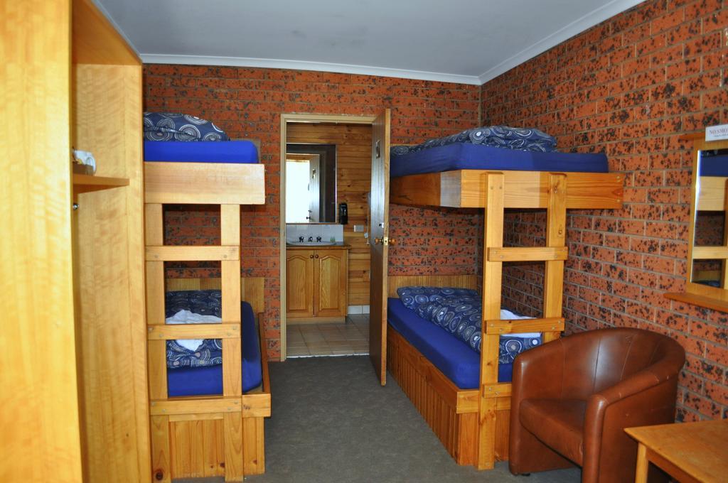 Merrijig Motor Inn Exterior foto